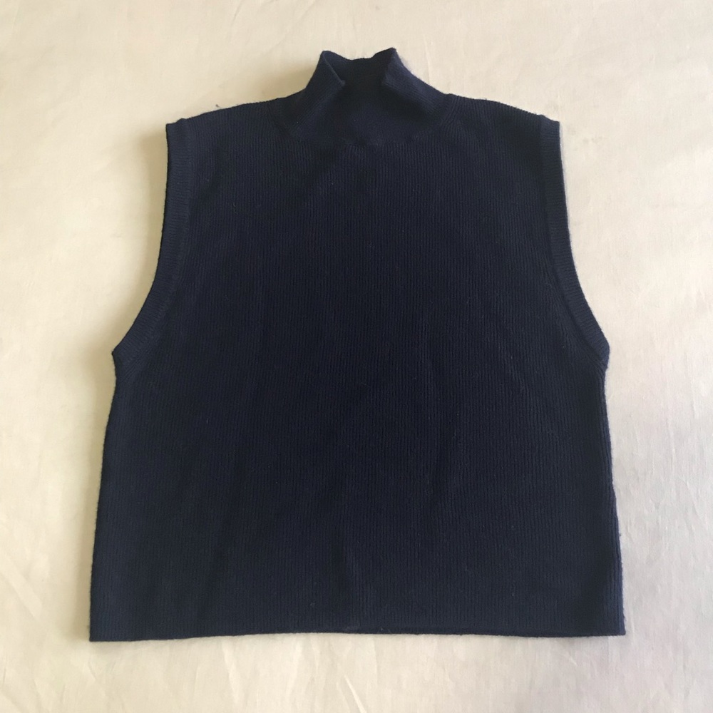 Forever 21 Navy Blue Sweater Crop Top